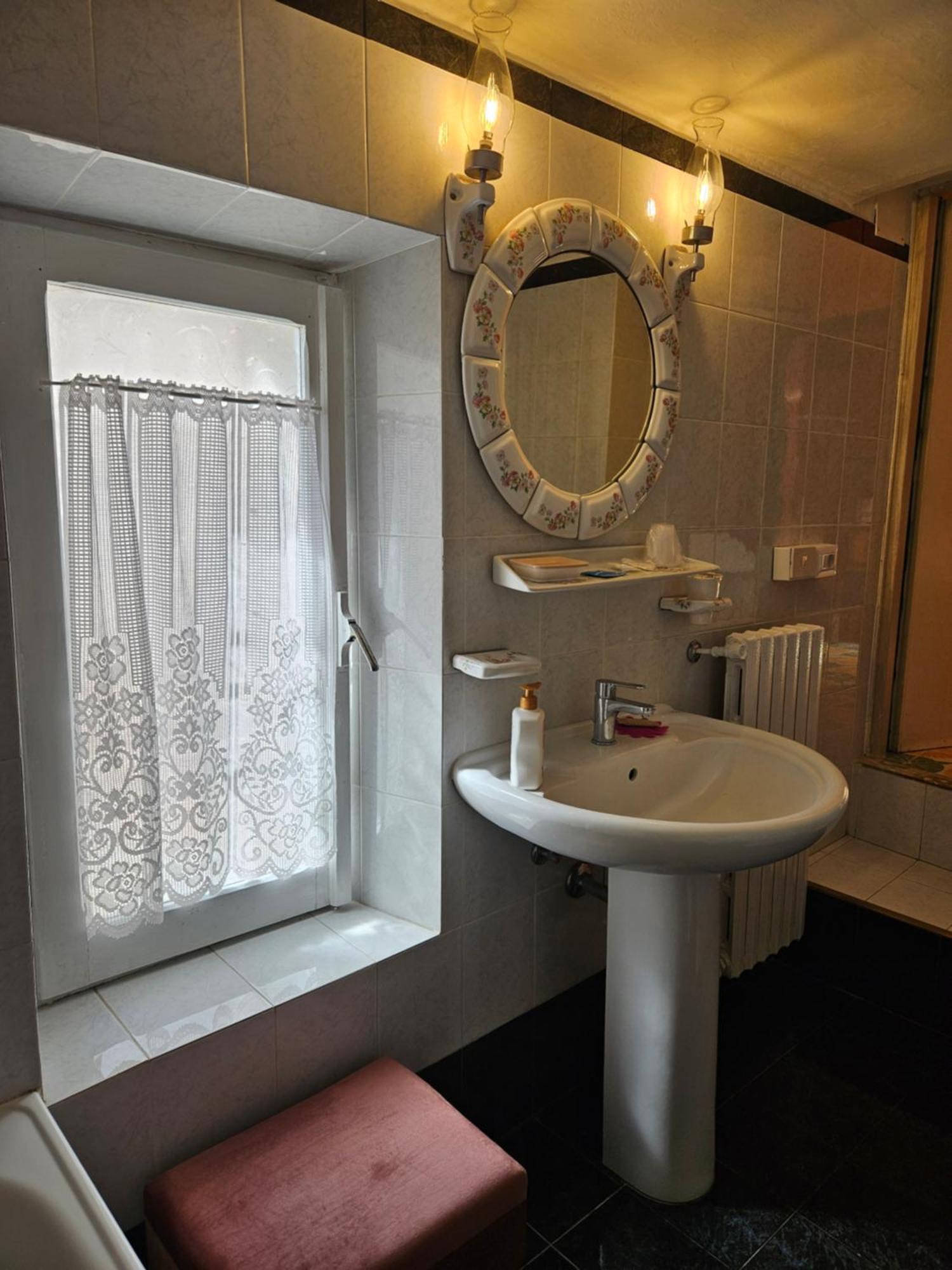 L' Antico Lavatoio Bed and Breakfast Rignano Flaminio Exteriör bild